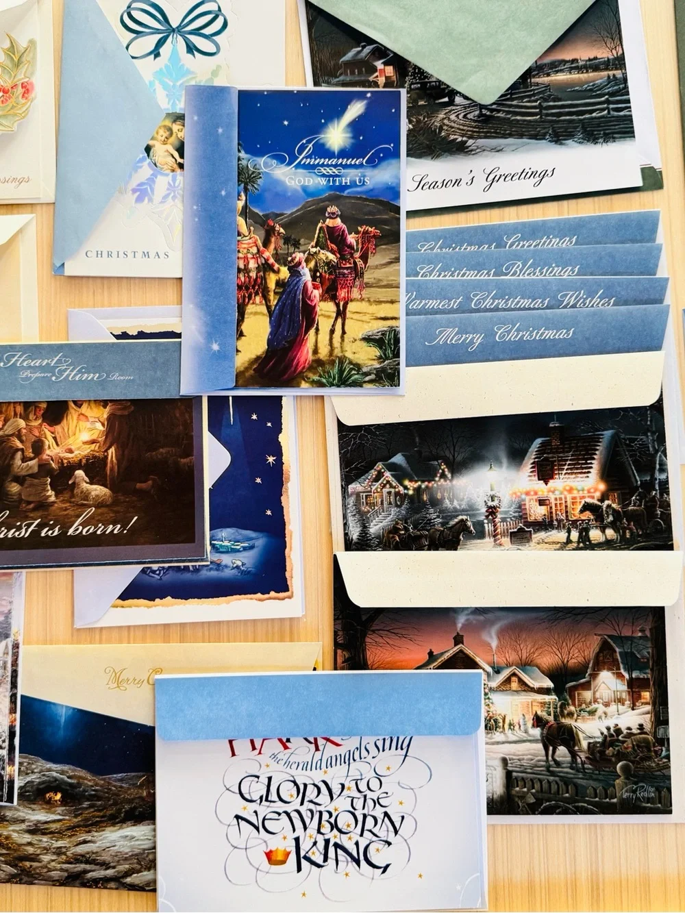 Lot of 20 Religious Christmas Greeting Cards - Matching Unique Envelopes